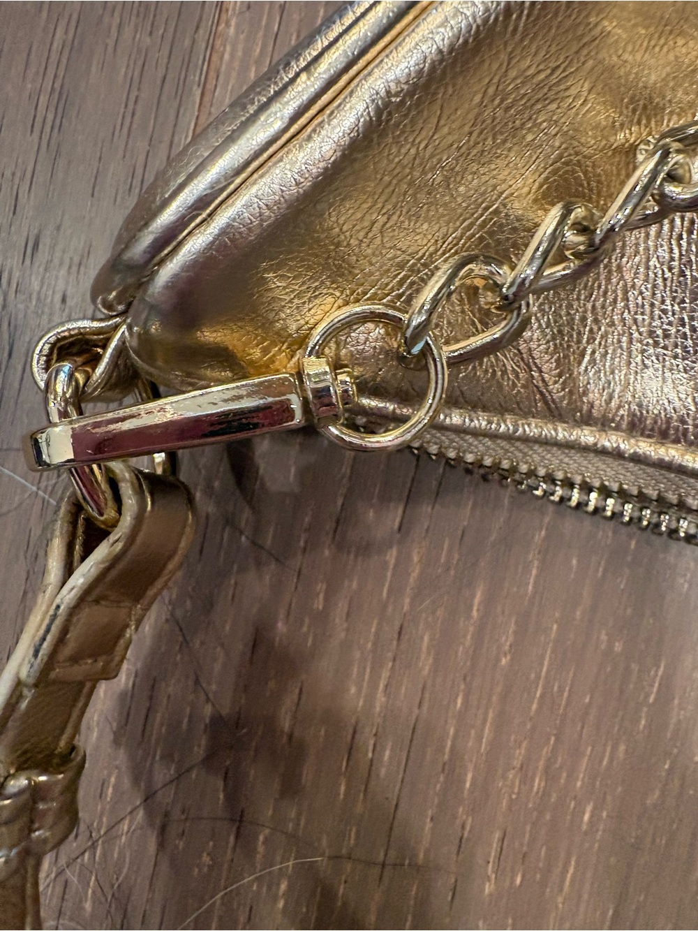 Wild Fable $15 NWOT Metallic Gold Triangle Crossbody Bag - Picture 5 of 9